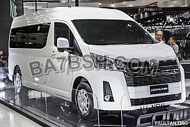 VIP Airport Reception: Toyota Hiace Limousine Rental